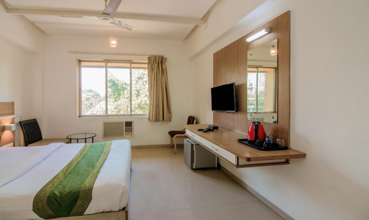 Treebo Trend Golden Nest Hotel Thane Luaran gambar